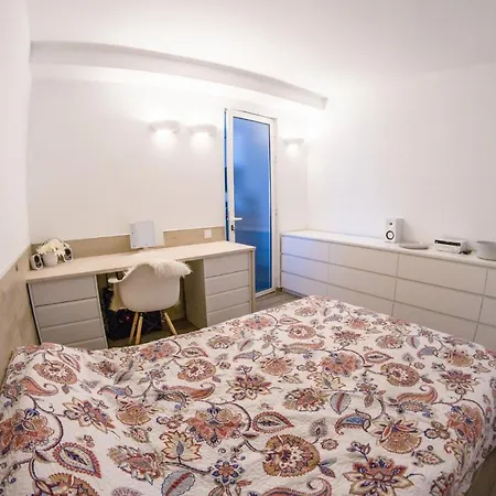 Alay & Pool 2 Bedroom
